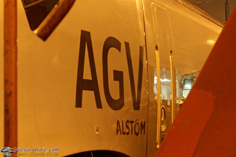 Alstom_AGV-Pegase_2008-10-05_1_VSLV.jpg