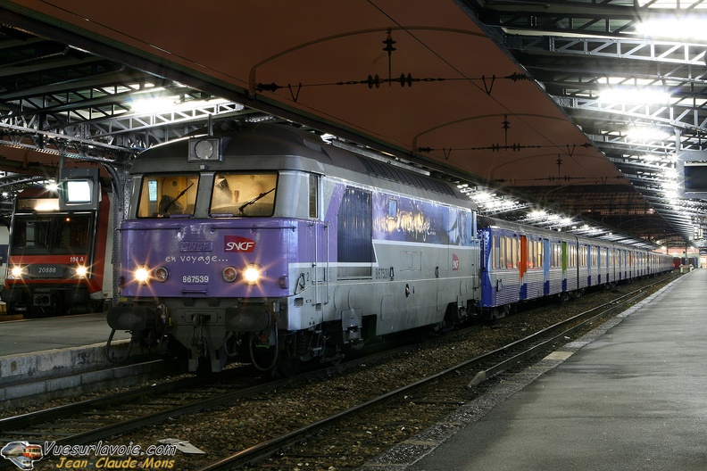 SNCF_67539_2007-11-20_Paris-Est_VSLV.jpg