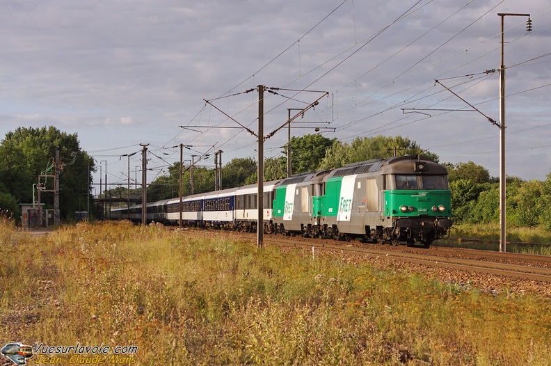 SNCF_67597-67xxx-UM_2009-07-15_Saint-Mard-77_VSLV.jpg