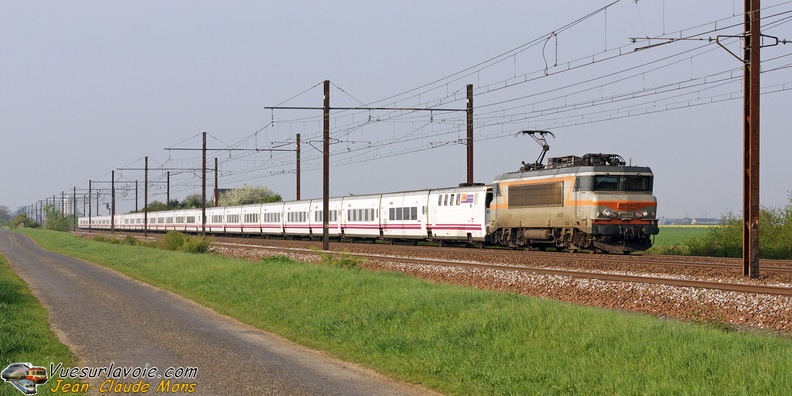 SNCF_7261_2009-04-23_Arbouville-28_VSLV.jpg