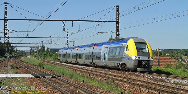 SNCF_B81861-862_2010-07-04_Cesson-77_VSLV.jpg