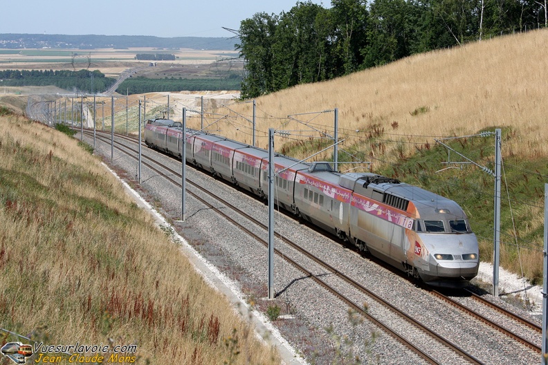 SNCF_TGV-R-4530-IRIS320_2008-07-24_Montjay-la-Tour-77_VSLV.jpg