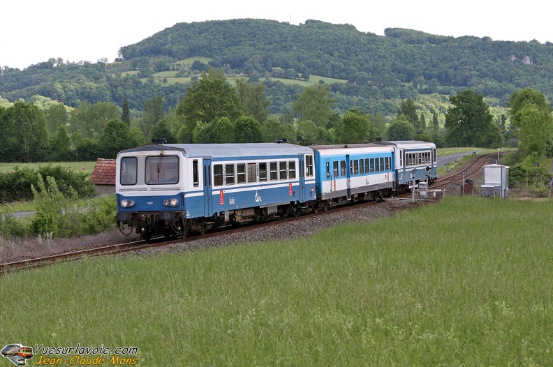 SNCF_X2122-21xx-UM_2008-05-15_Strenquels-46_VSLV.jpg