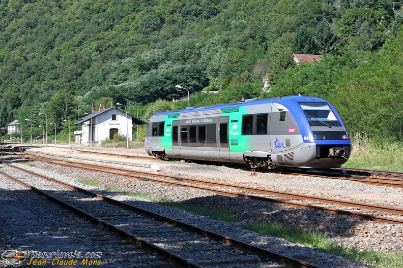 SNCF_X73688_2008-08-18_Laval-de-Cere-46_VSLV.jpg