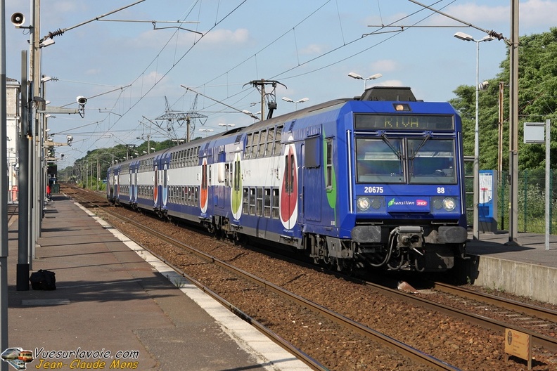 SNCF_Z20675_2008-06-21_Louvres-95_VSLV.jpg