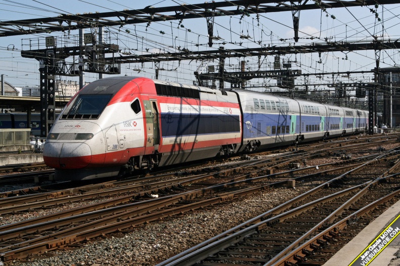 TGV-Duplex-288-HSBC_2007-09-13_Paris-Lyon_VSLV.jpg