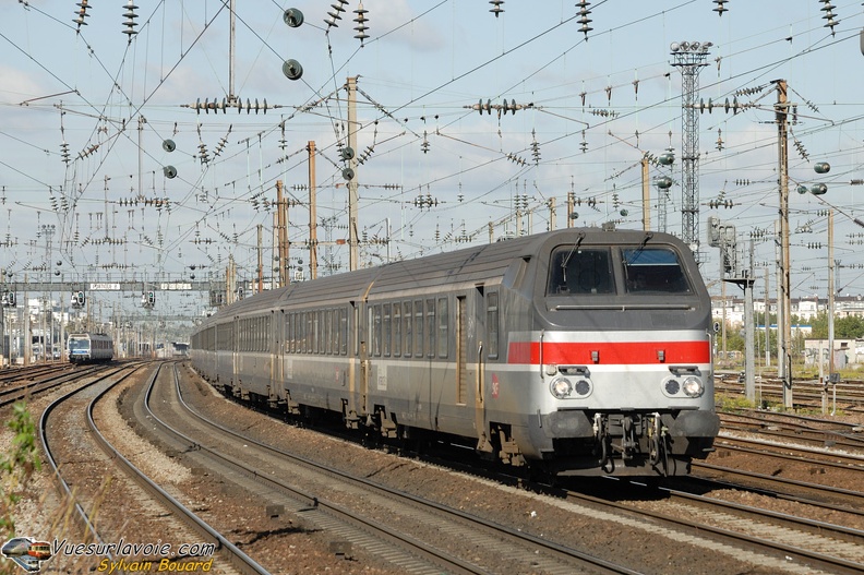 091014_SNCF_-_B6Dux_BB_15000_-_Pont_Cardinet.jpg