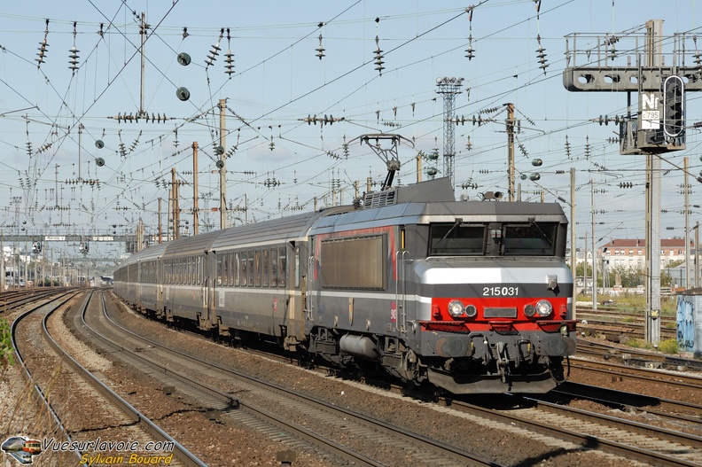 091014_SNCF_-_BB_15031_Corail_-_Pont_Cardinet.jpg