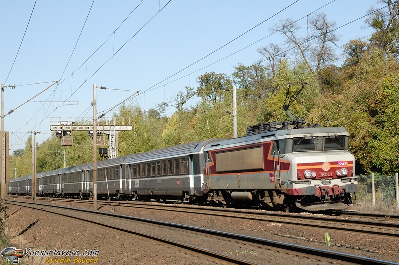 091015_DSC_1365_-_SNCF_-_BB_15001_Corails_-_Orry_La_Ville.jpg