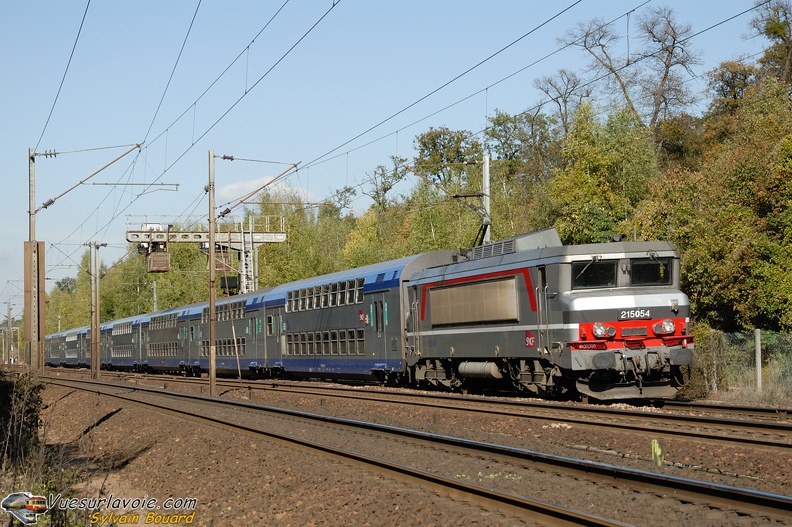 091015_DSC_1366_-_SNCF_-_BB_15054_VO2N_-_Orry_La_Ville.jpg