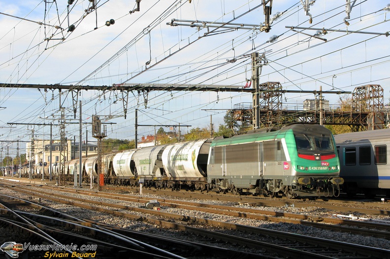 091025_IMG_0695_-_SNCF_BB_36358_Fret_-_Bourg_en_Bresse.jpg