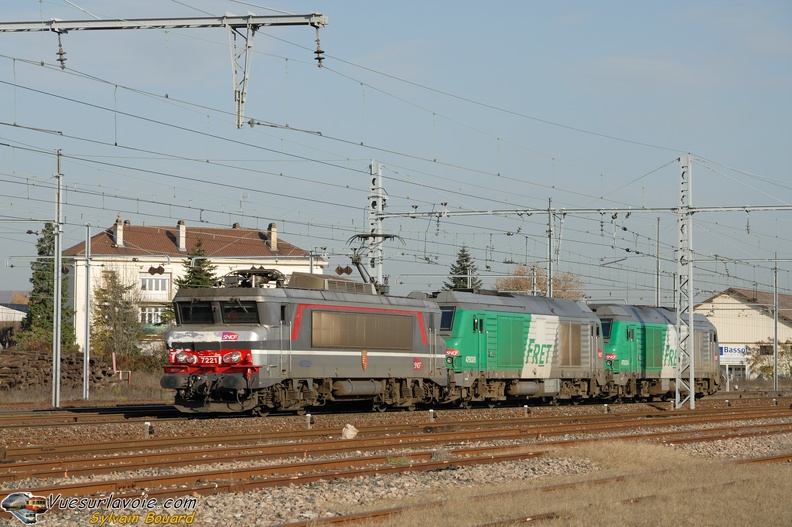 091120_DSC_1416_-_SNCF_-_BB_7221_-_Beaune.jpg