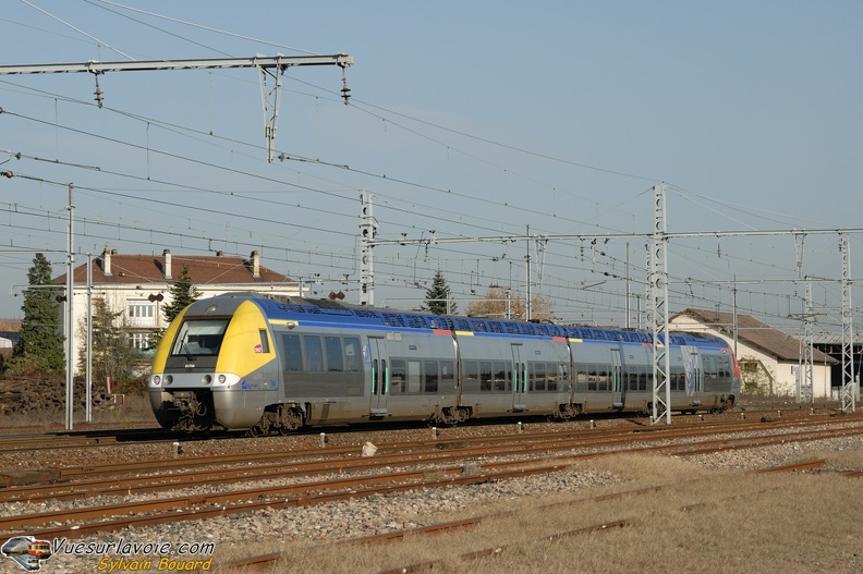 091120_DSC_1417_-_SNCF_-_B_81755_-_Beaune.jpg