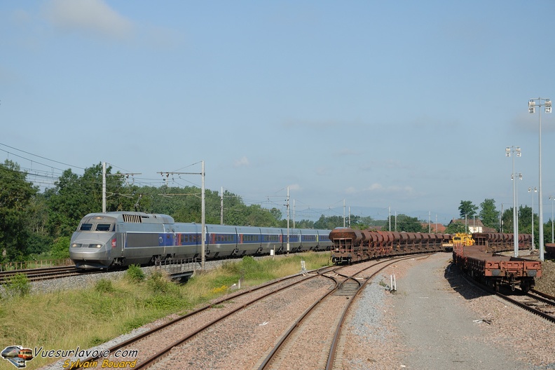 100612_DSC_1955_SNCF_-_TGV_Reseau_4502_-_Vonnas.jpg