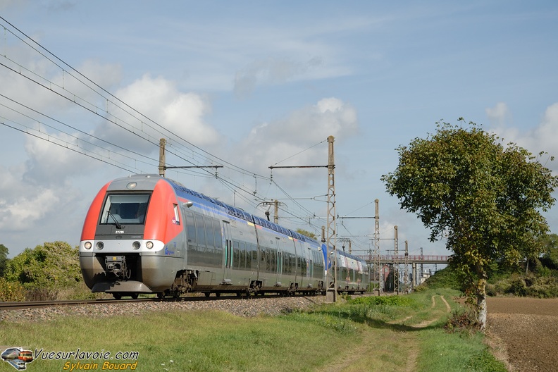 101001_DSC_2748_SNCF_-_Z_27735_-_Meursault.jpg