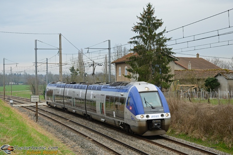 110315_DSC_0014_SNCF_-_B_81565-81566_-_Vonnas.jpg