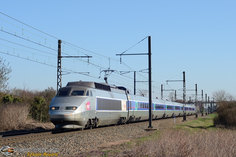 110321_DSC0118_SNCF_-_TGV_SE_111_-_Meursault.jpg