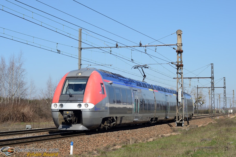 110321_DSC0153_SNCF_-_B_81519-81520_-_Meursault.jpg