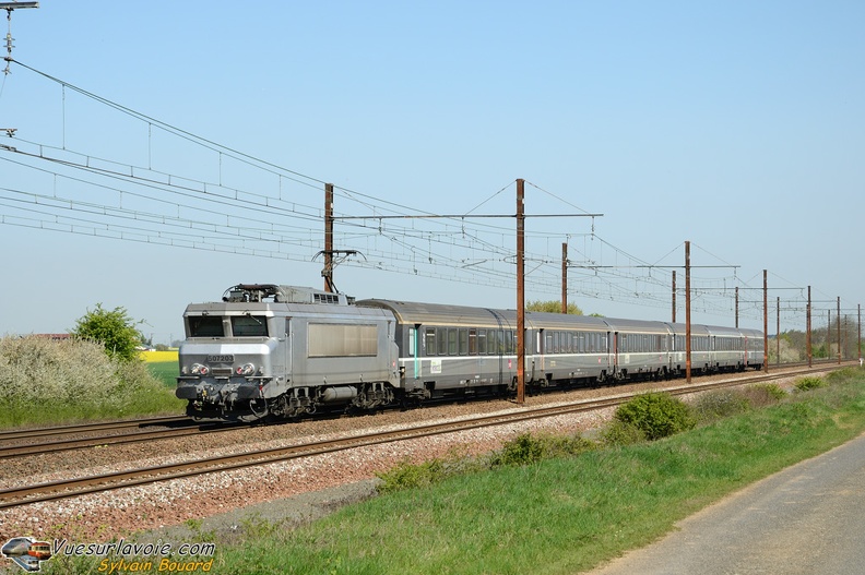 110407_DSC_0398_SNCF_-_BB_7203_-_Gondreville.jpg
