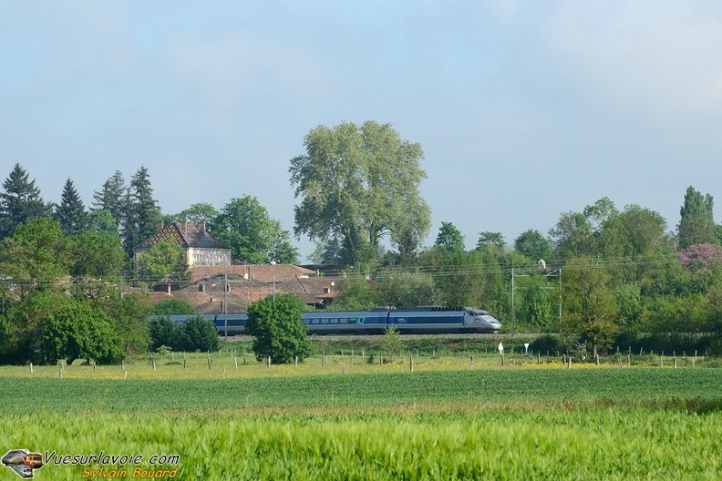 110424_DSC_0528_SNCF_-_TGV_SE_-_Vonnas.jpg