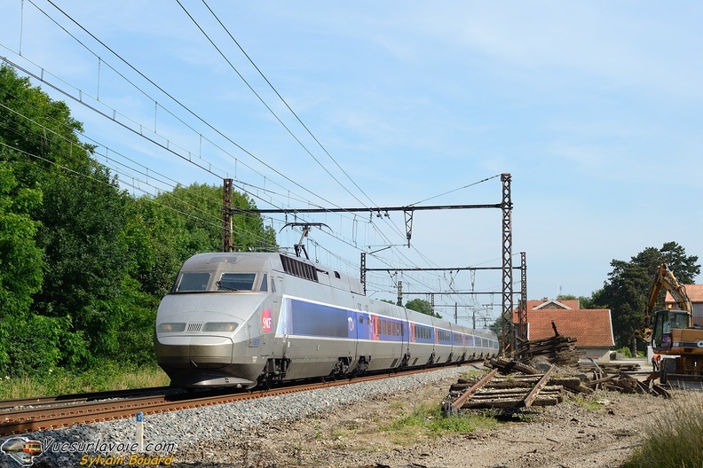 110615_DSC_0820_SNCF_-_TGV_Reseau_4503_-_La_Vavrette.jpg