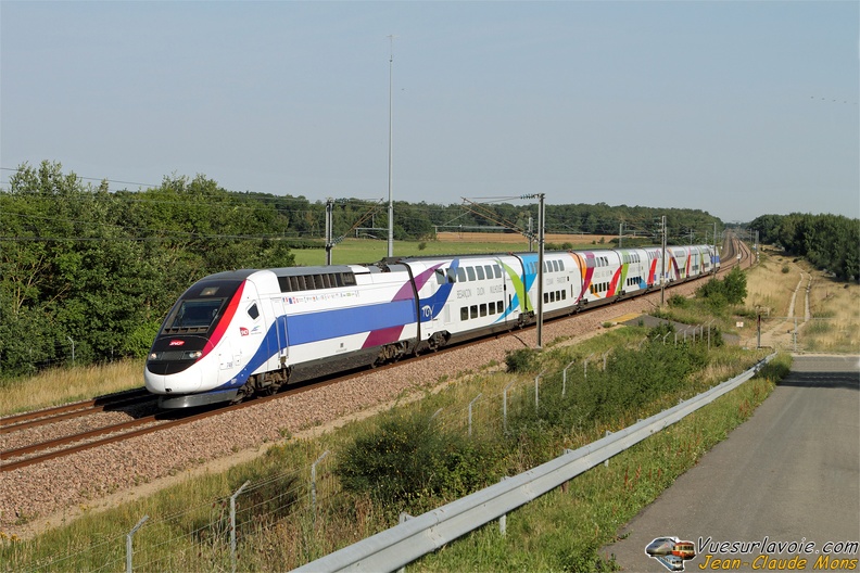+SNCF_TGV-Dasye-746_2011-06-27_LGV-SE_VSLV copie.jpg