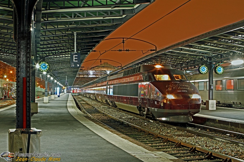 +SNCF_TGV-SE-65_2013-12-04_Paris-Est_IDR.jpg