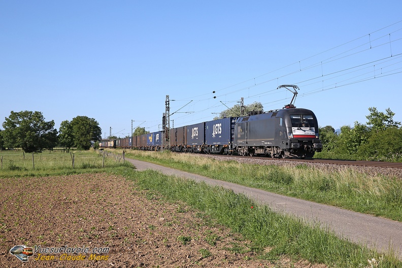 +Crossrail-MRCE_182-528_ES-64-U2-028_2019-06-13_Hohbergh-Allemagne_VSLV.jpg