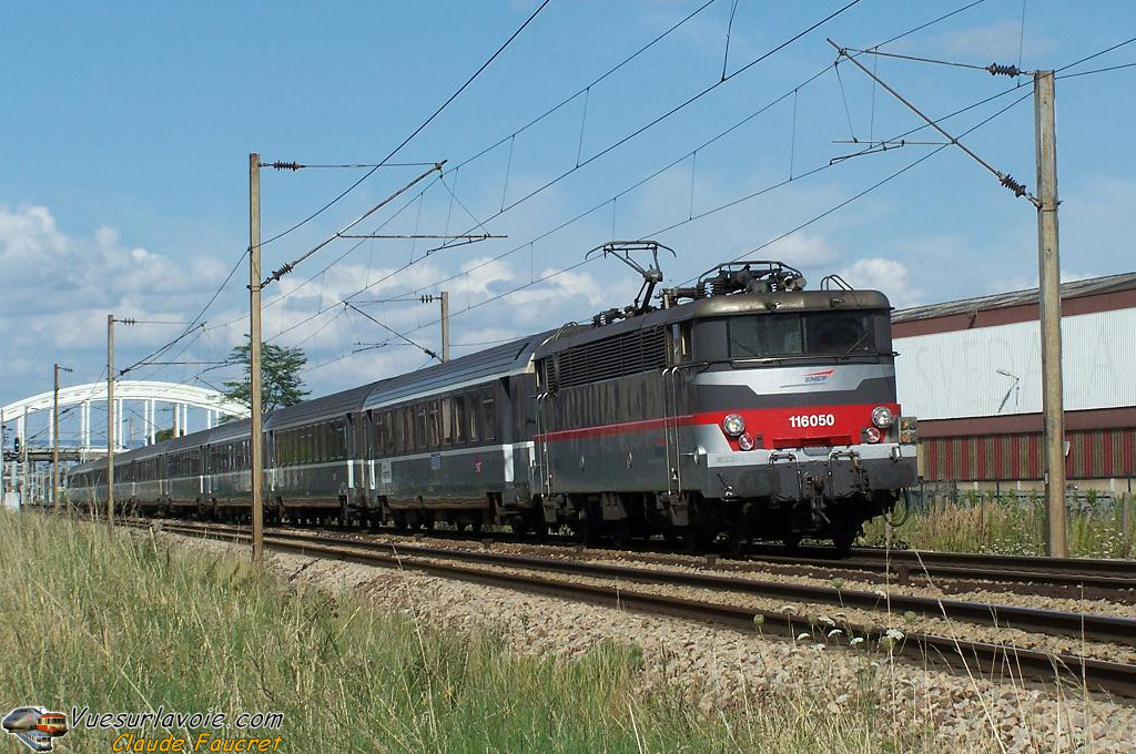 100B8002.jpg