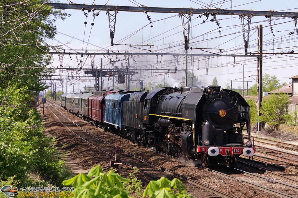 AAATV_141-R-840_2009-04-24_Sucy-94_VSLV.jpg