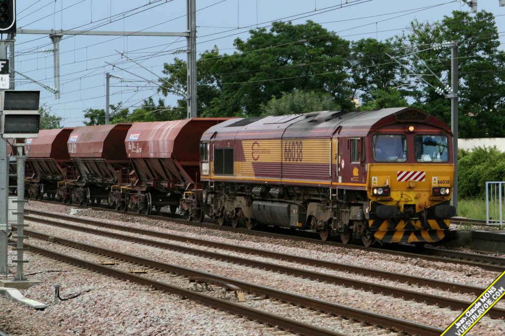 ECR_Class66-038_2007-06-15_Chelles-77_VSLV.jpg