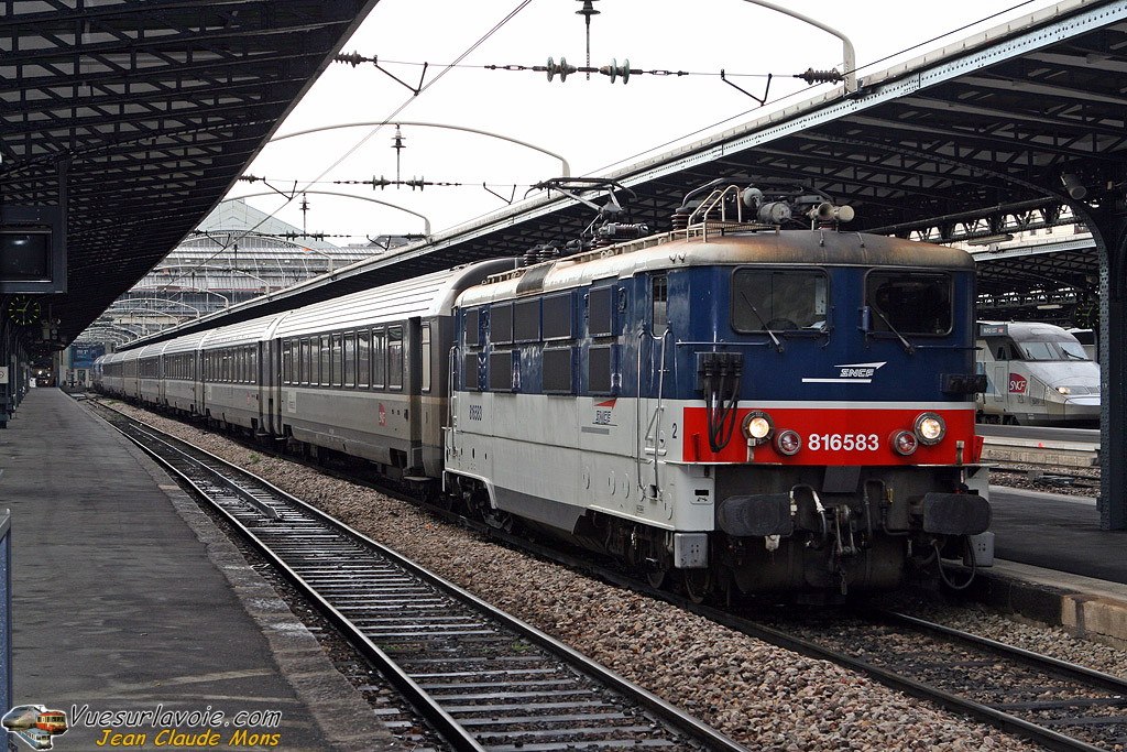 SNCF_16583_2007-11-30_Paris-Est_VSLV.jpg