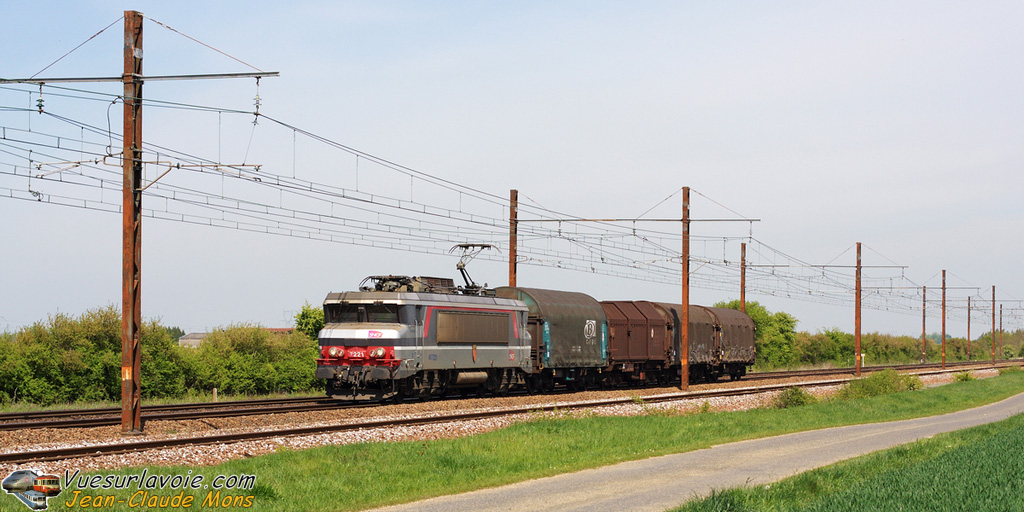 SNCF_7221_2009-04-23_Arbouville-28_VSLV.jpg