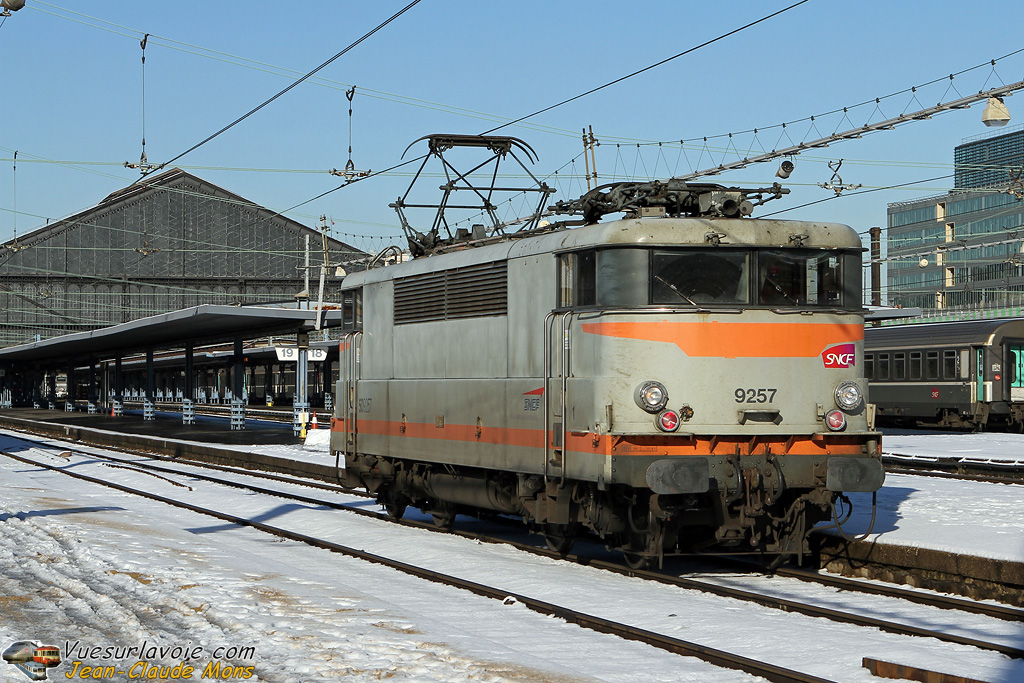 SNCF_9257_2010-12-09_Paris-Austerlitz_VSLV.jpg