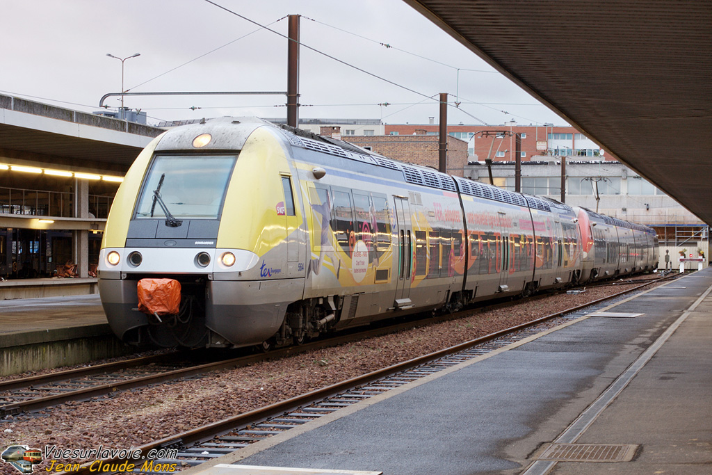 SNCF_B81563-564-577-578-UM_2008-12-05_Paris-Bercy_VSLV.jpg