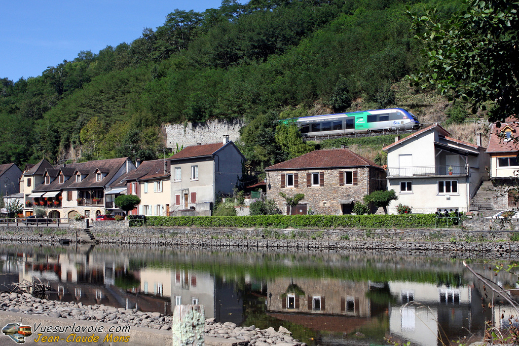 SNCF_X73500_2008-08-27_Gagnac-46_VSLV.jpg