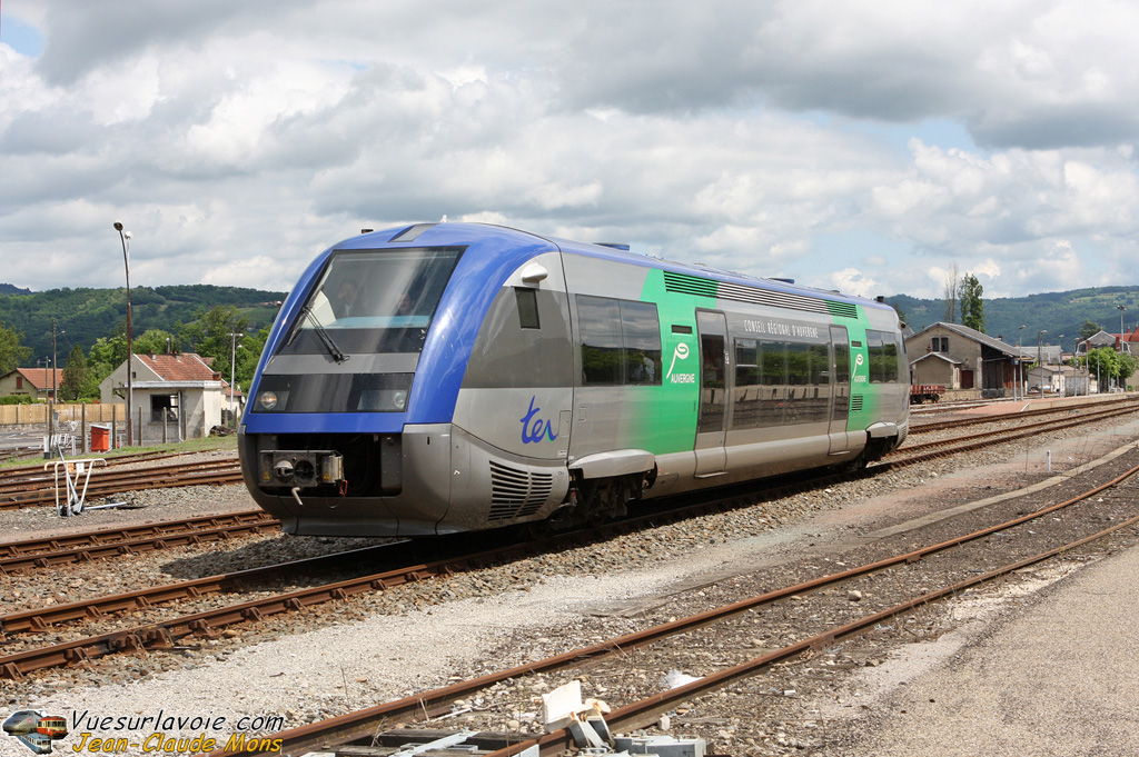 SNCF_X73690_2008-05-17_Bretenoux-Biars-46_VSLV.jpg
