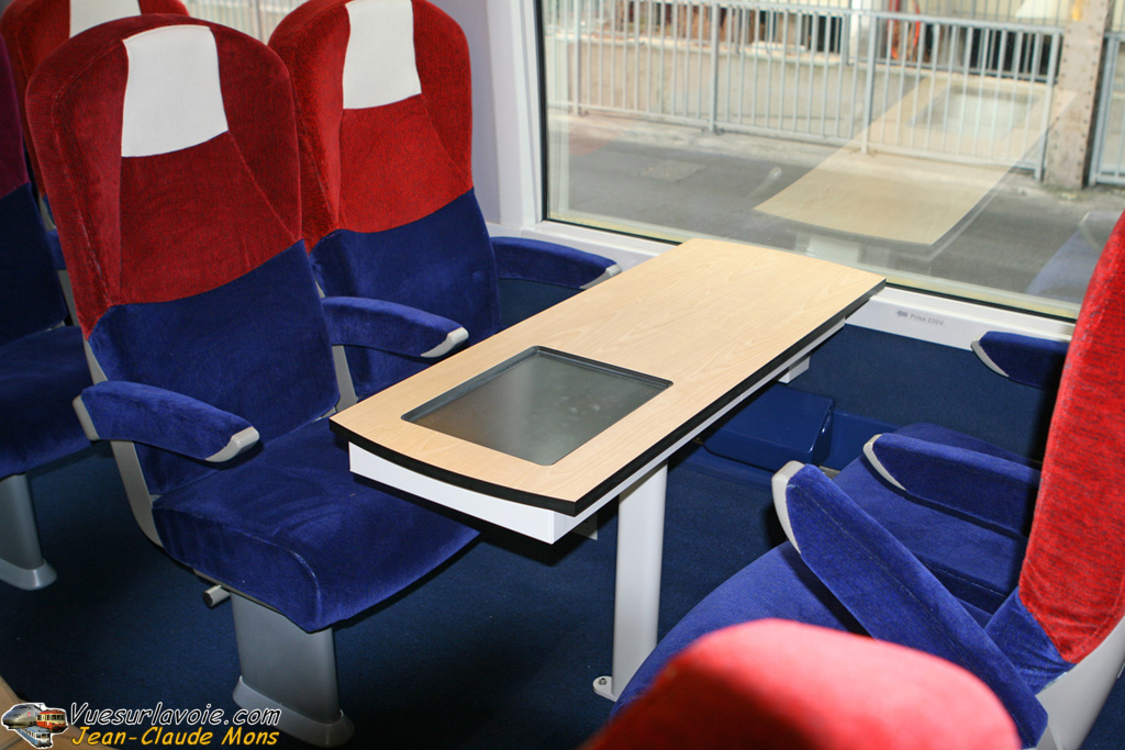 SNCF_Z21569-570_2008-10-14_Paris-Est_c_VSLV.jpg
