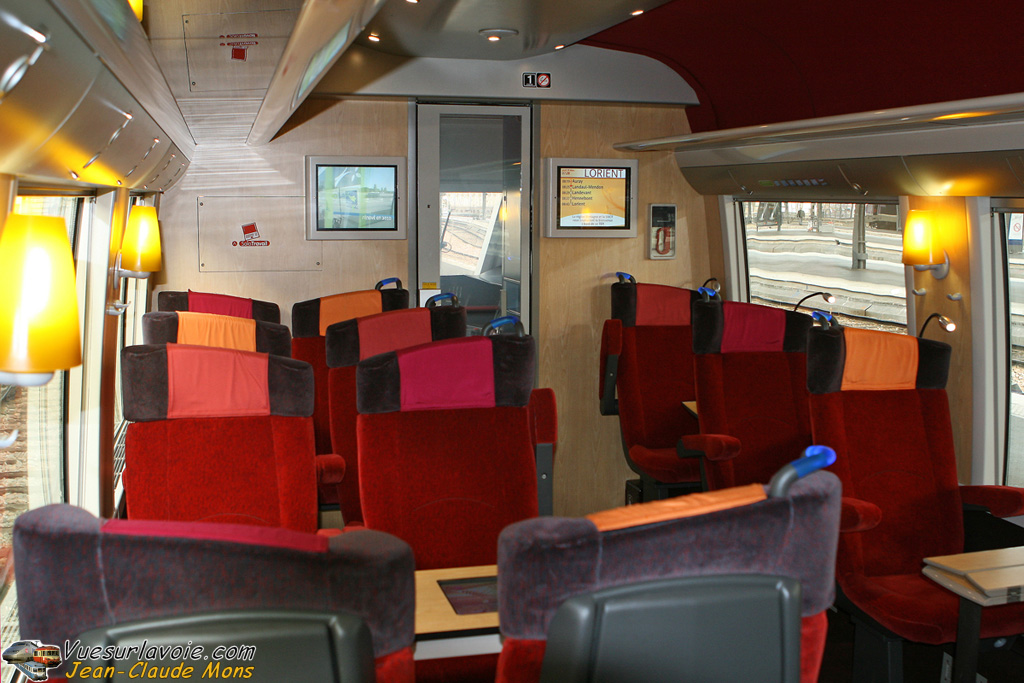 SNCF_Z21569-570_2008-10-14_Paris-Est_e_VSLV.jpg