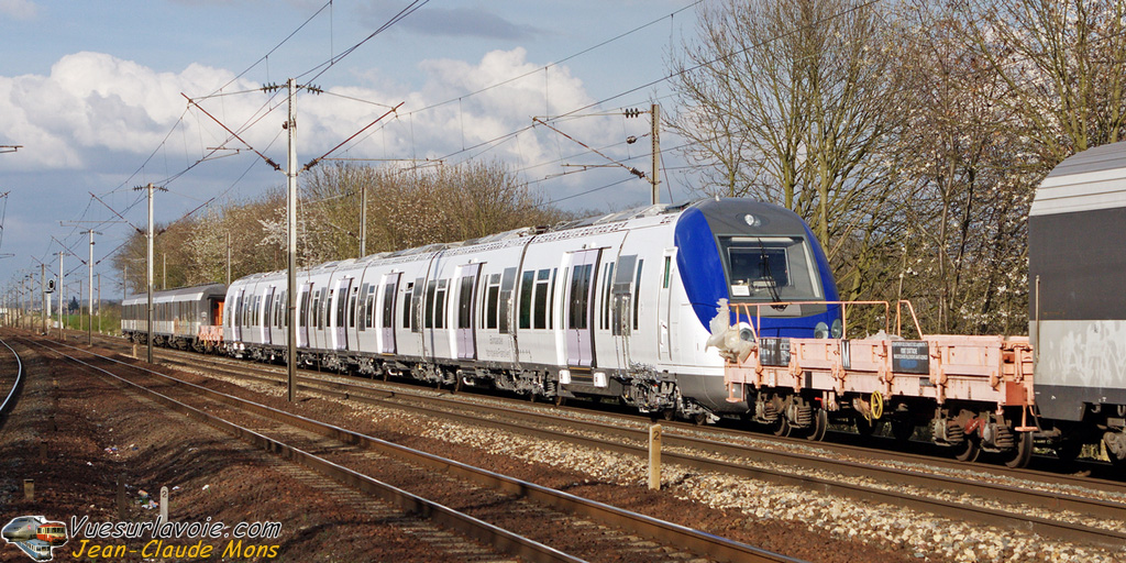 SNCF_Z50007-08_2009-04-07_Les-Noues-95_VSLV.jpg