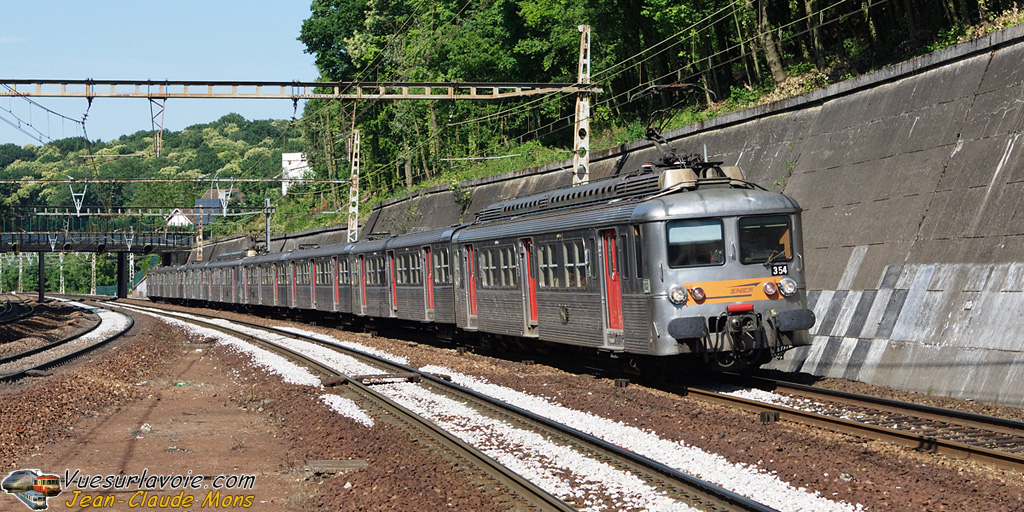 SNCF_Z5354-53xx-UM_2009-06-24_Chaville-RG-92_VSLV.jpg