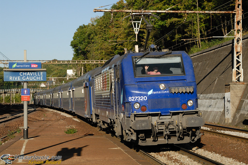 091014_DSC_1347_-_SNCF_-_BB_27320_VB2N_-_Chaville_RG.jpg