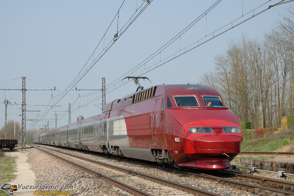 100410_DSC_1703_Thalys_-_Thalys_PBA_4532_-_Vonnas.jpg