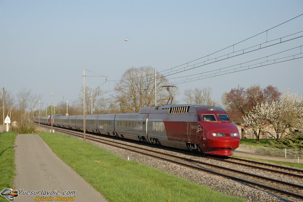100410_DSC_1721_Thalys_-_Thalys_PBA_4533_-_Montfalcon.jpg