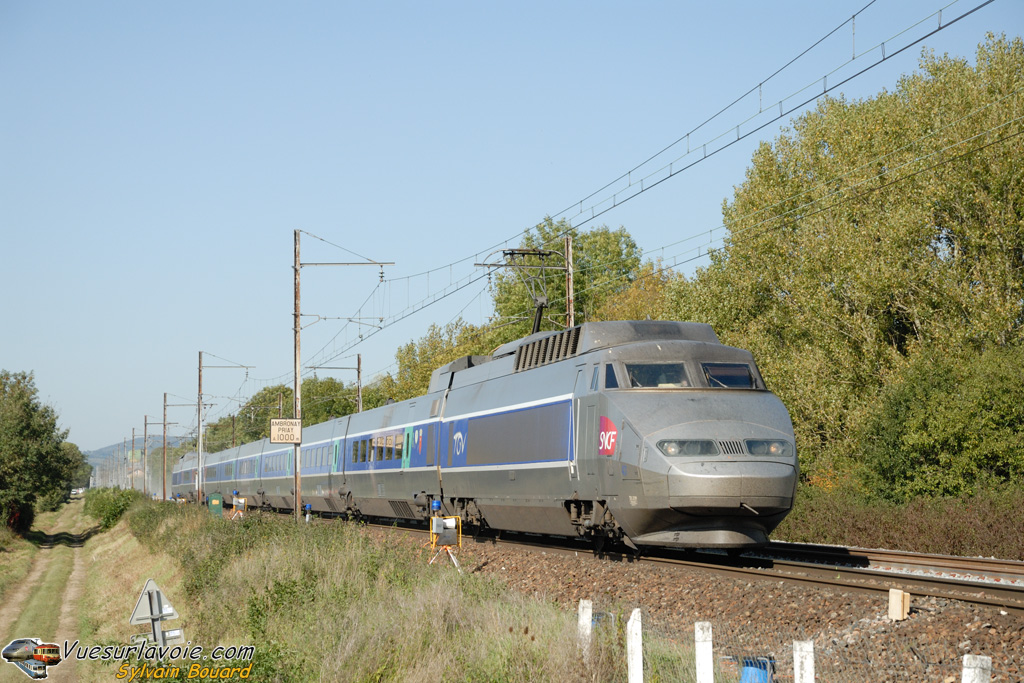 101007_DSC_2791_SNCF_-_TGV_SE_43_-_Ambronay.jpg