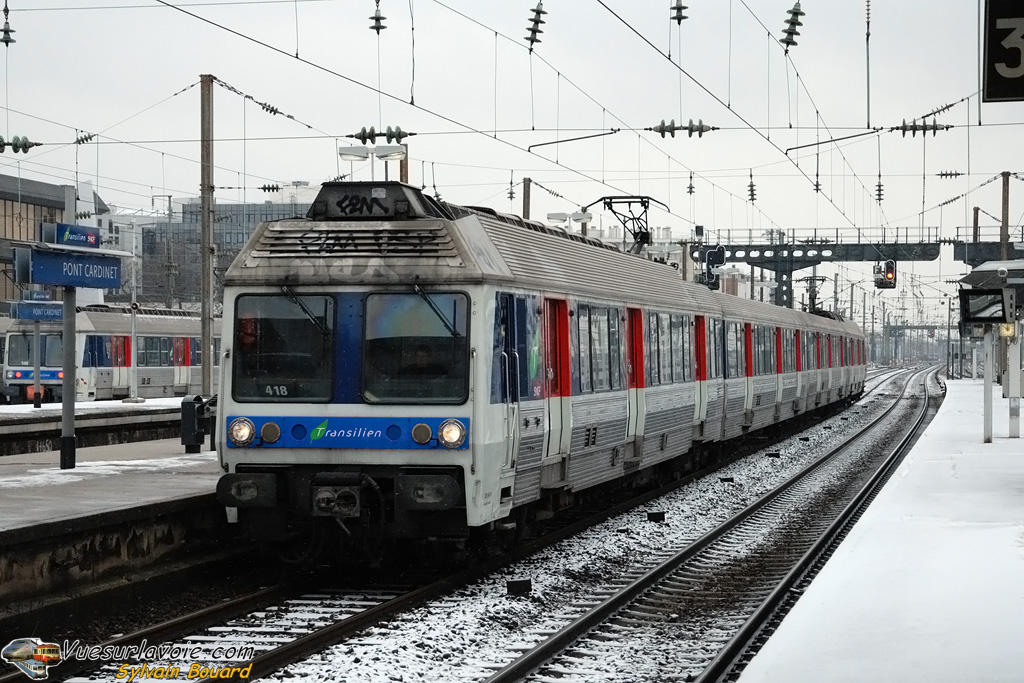 101224_DSC_2880_SNCF_-_Z_6418_-_Pont_Cardinet.jpg