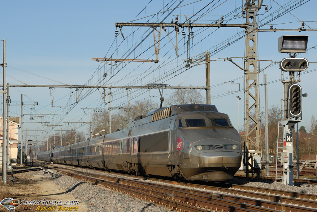 110115_DSC_2986_SNCF_-_TGV_SE_31_-_Pont_de_Veyle.jpg