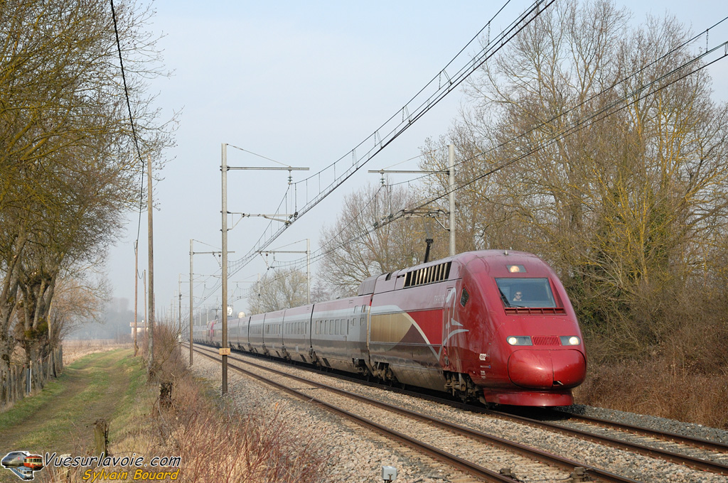 110212_DSC_3193_Thalys_-_Thalys_PBKA_4332_-_Montcoin.jpg