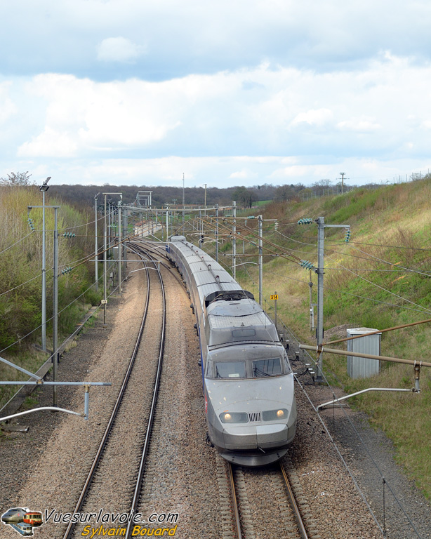 110404_DSC_0349_SNCF_-_TGV_SE_-_Cluny.jpg