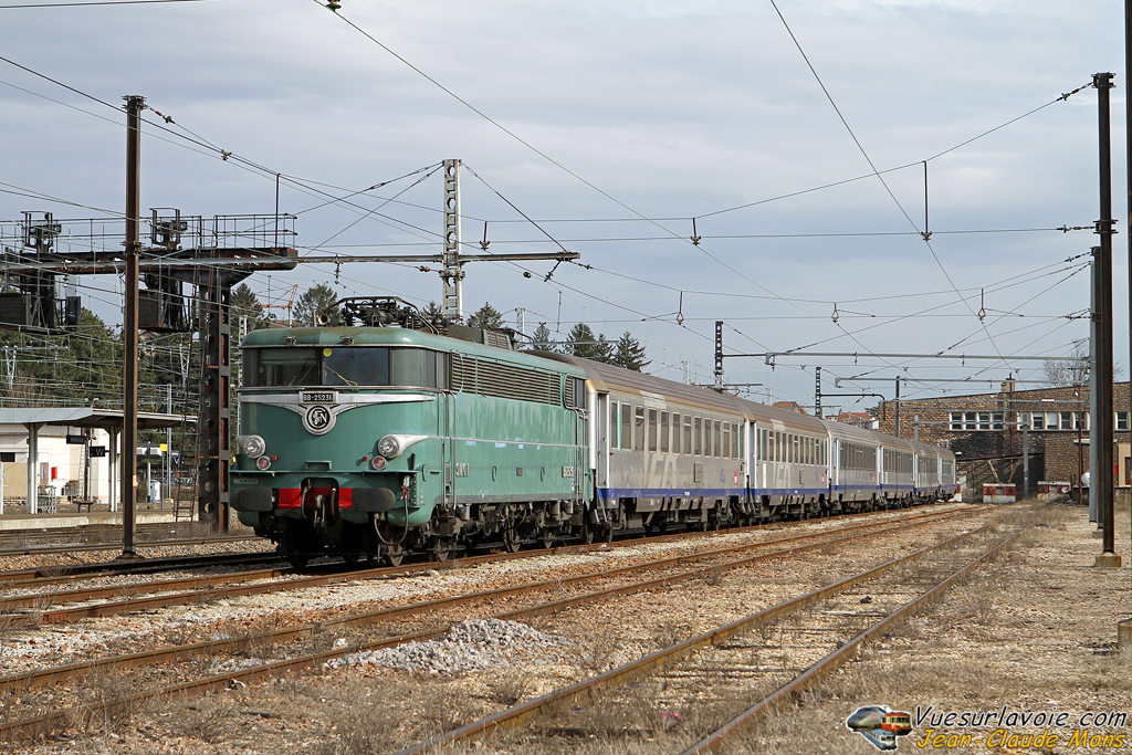 +SNCF_25236_2011-03-12_Macon-71_VSLV.jpg